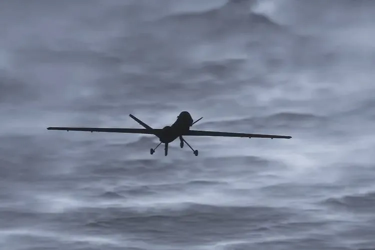 Обложка © Shutterstock / FOTODOM / isoprotonic