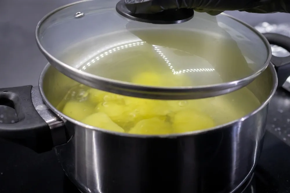 Как правильно приготовить картофельное пюре, как в СССР. Фото © Shutterstock / FOTODOM / aileenchik