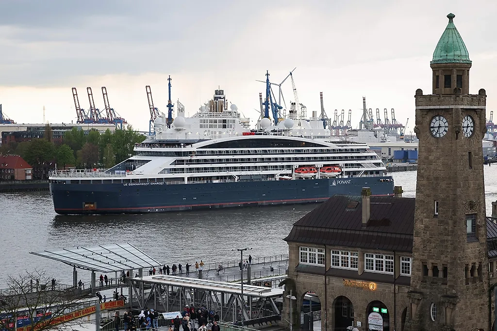 Судно Ponant Le Commandant Charcot . Обложка © ТАСС / Christian Charisius