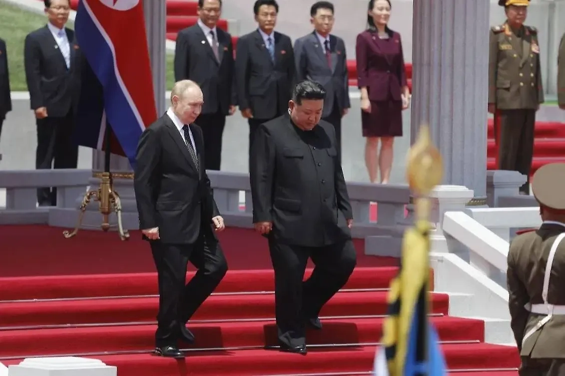 Владимир Путин и Ким Чен Ын. Обложка © Life.ru