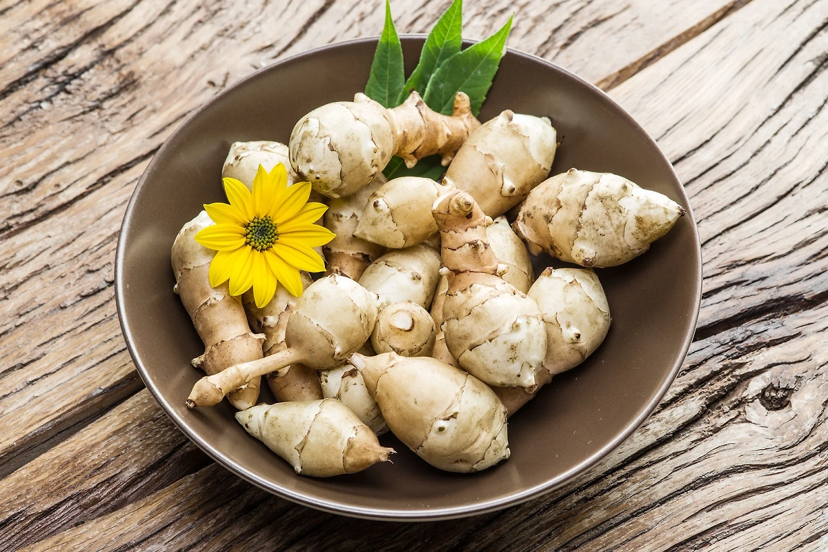 Забытые овощи, которые стоит посадить в огороде в 2025 году. Фото © Shutterstock / FOTODOM / Valentyn Volkov