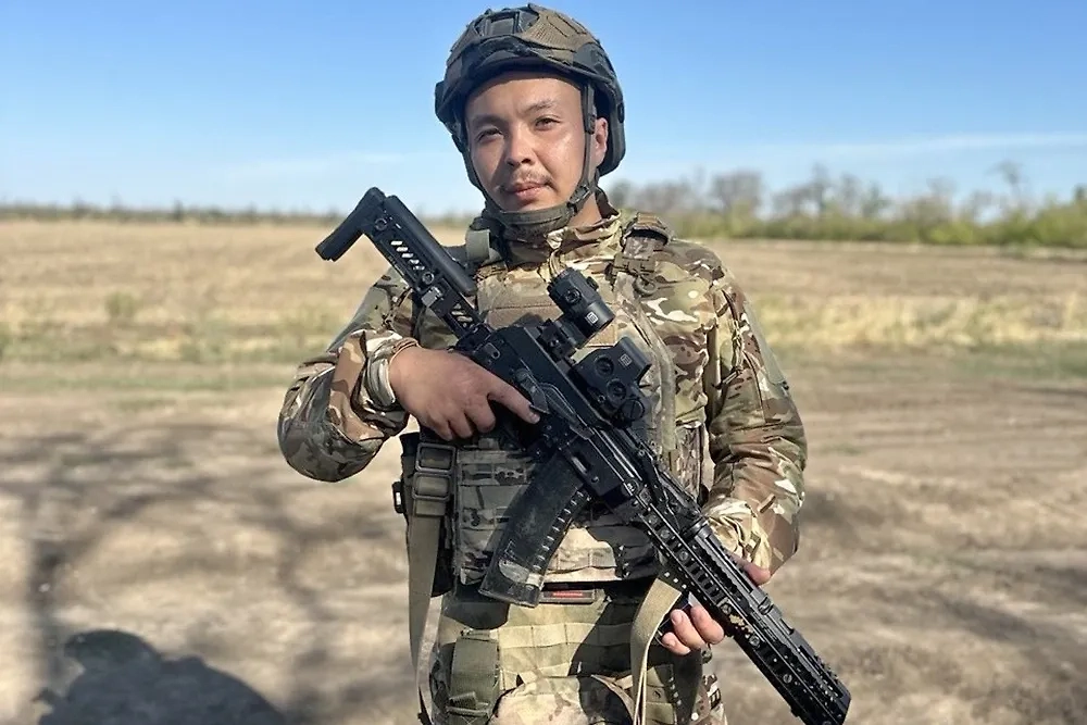 Российский военнослужащий с позывным Шаман. Обложка © RG.ru / Алексей Титан