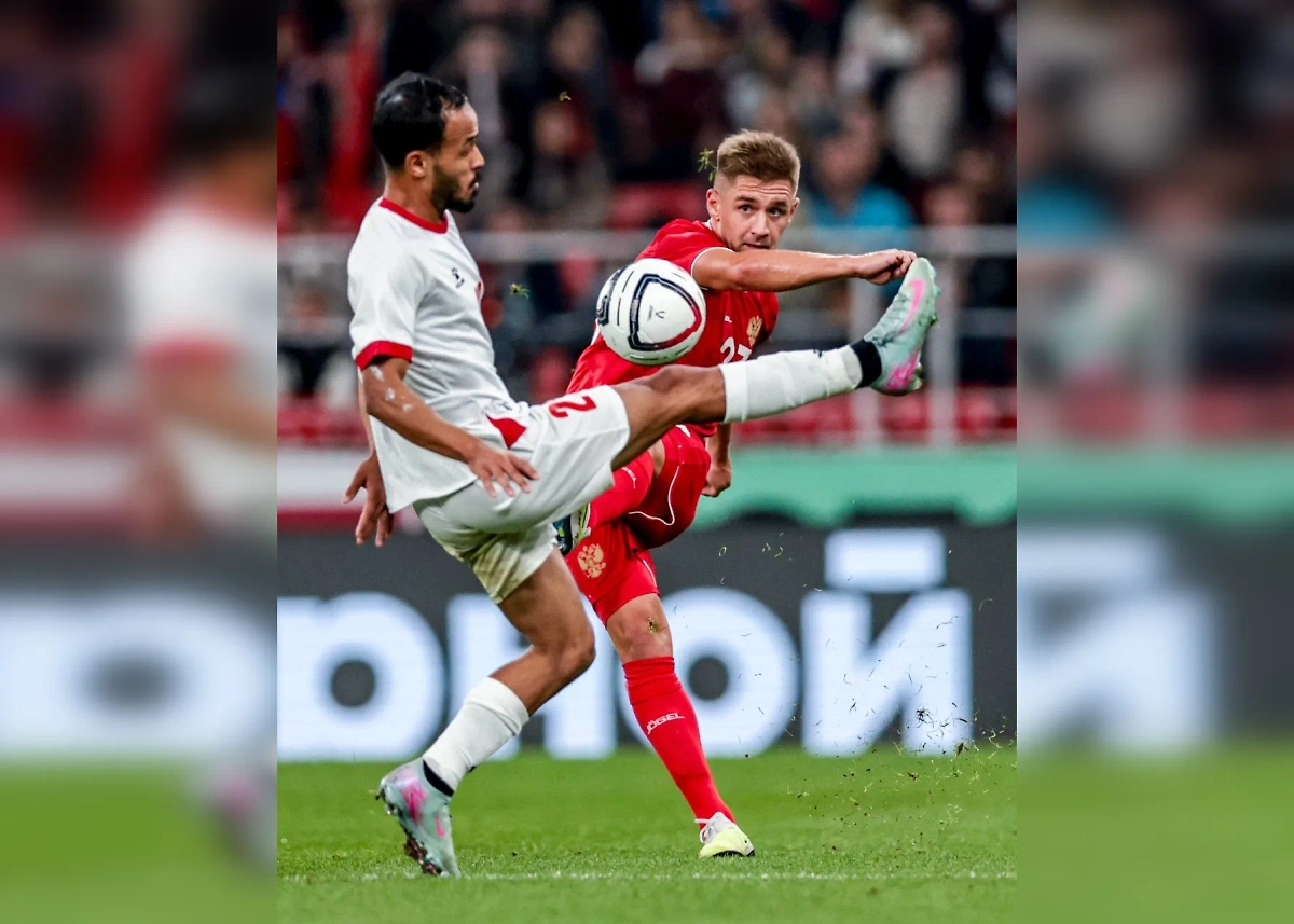 Момент из матча сборных России и Иордании. Обложка © Telegram / Сборная России по футболу