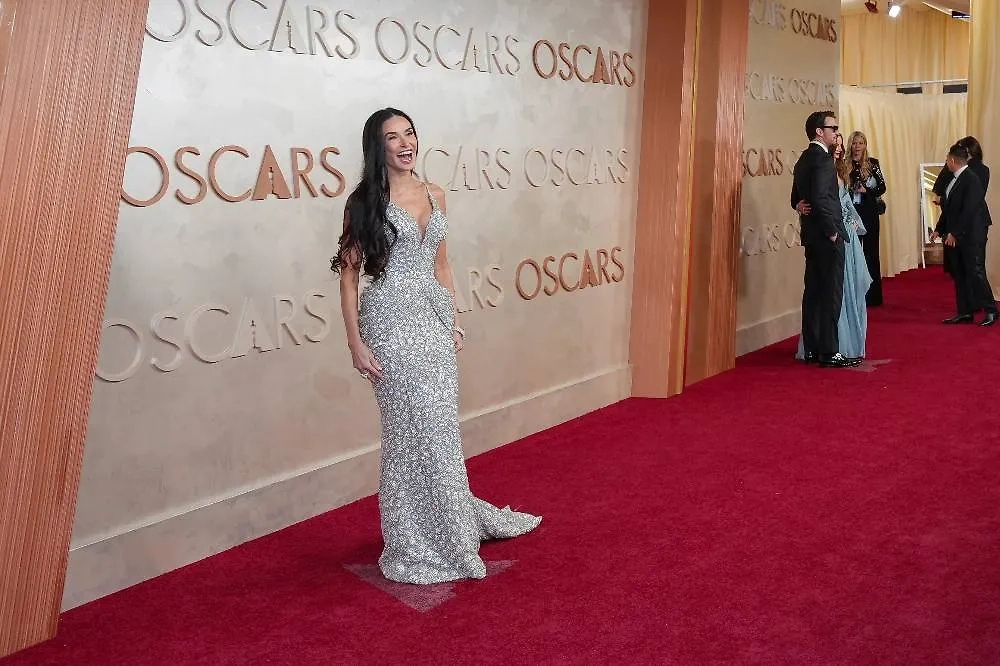 «Оскар» в 2025-м запомнился не только Юрой Борисовым, но и шикарным платьем Деми Мур. Фото © ТАСС / АР / Jae C. Hong