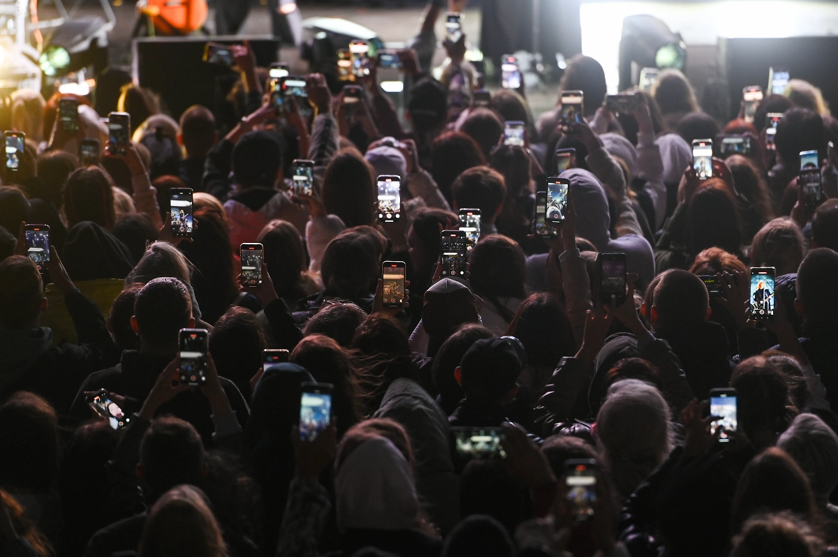 Юлия Савичева дала концерт в аэропорту Пулково. Фото © пресс-служба аэропорта Пулково