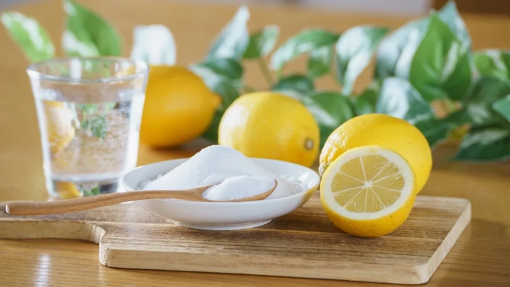 Простое средство от пятен, которое заменит дорогую химчистку. Фото © Shutterstock / FOTODOM / Citric acid