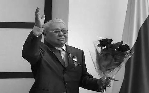 Диктор Радио Бурятии Батор Цыбенов. Обложка © bgtrk.ru