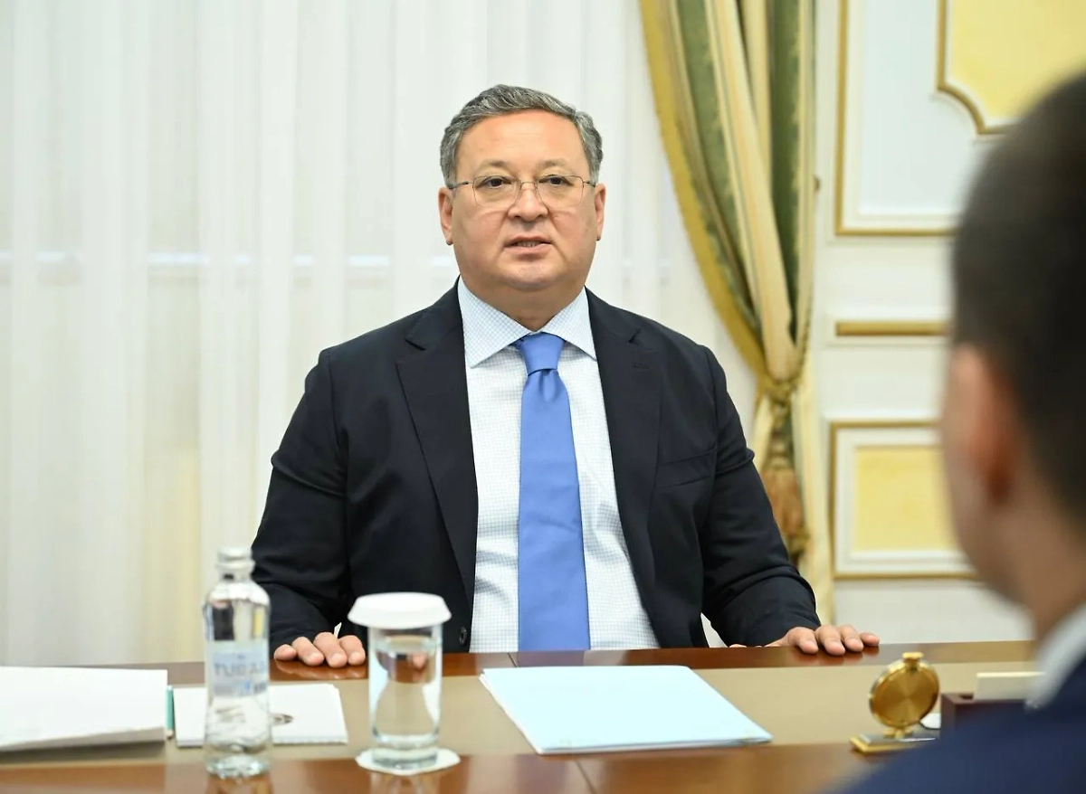 Министр Мурат Нуртлеу. Обложка © МИД Казахстана