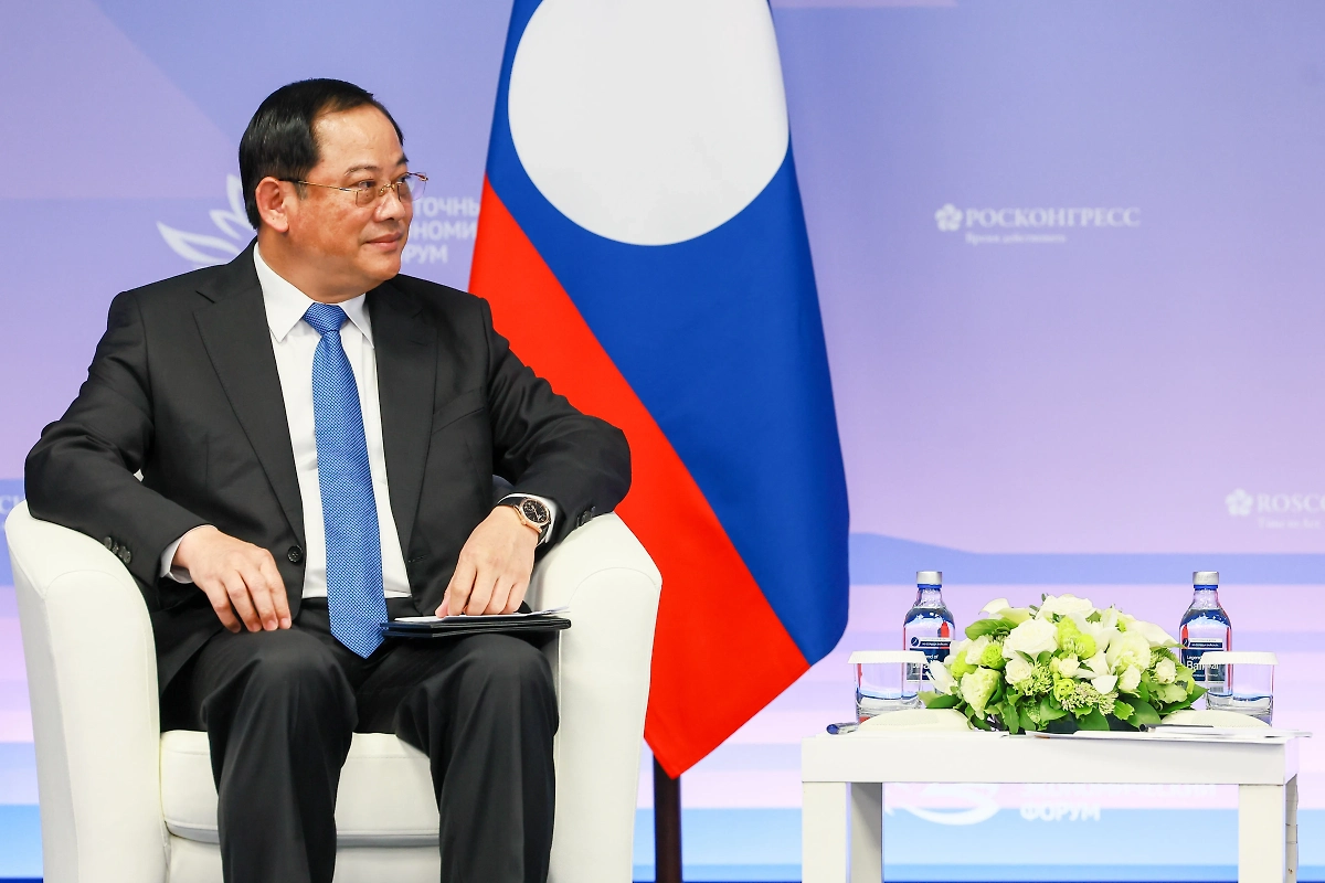 Сонсай Сипхандон. Обложка © ТАСС / Владимир Смирнов