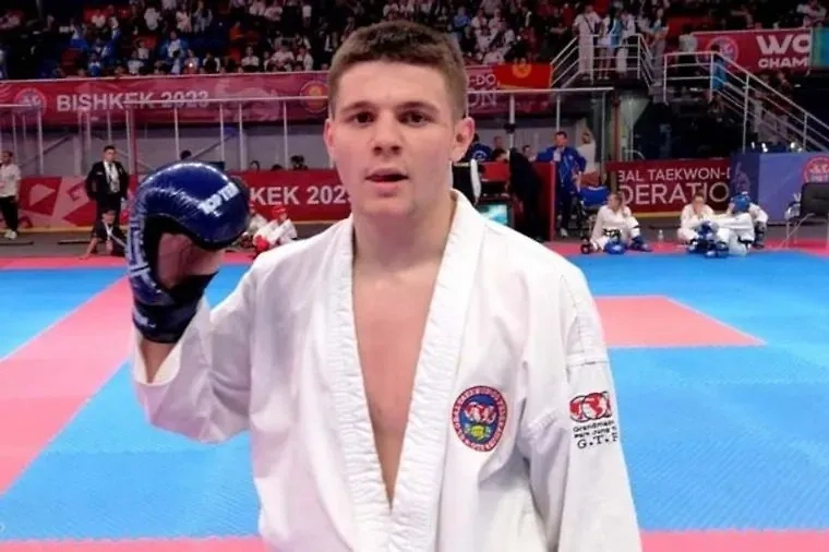 Чемпион мира по тхэквондо Эмин Четинбаг. Обложка © Московский центр боевых искусств Москомспорта