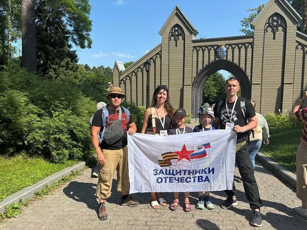 Акция «Своих не бросаем!» Фото © Предоставлено Life.ru