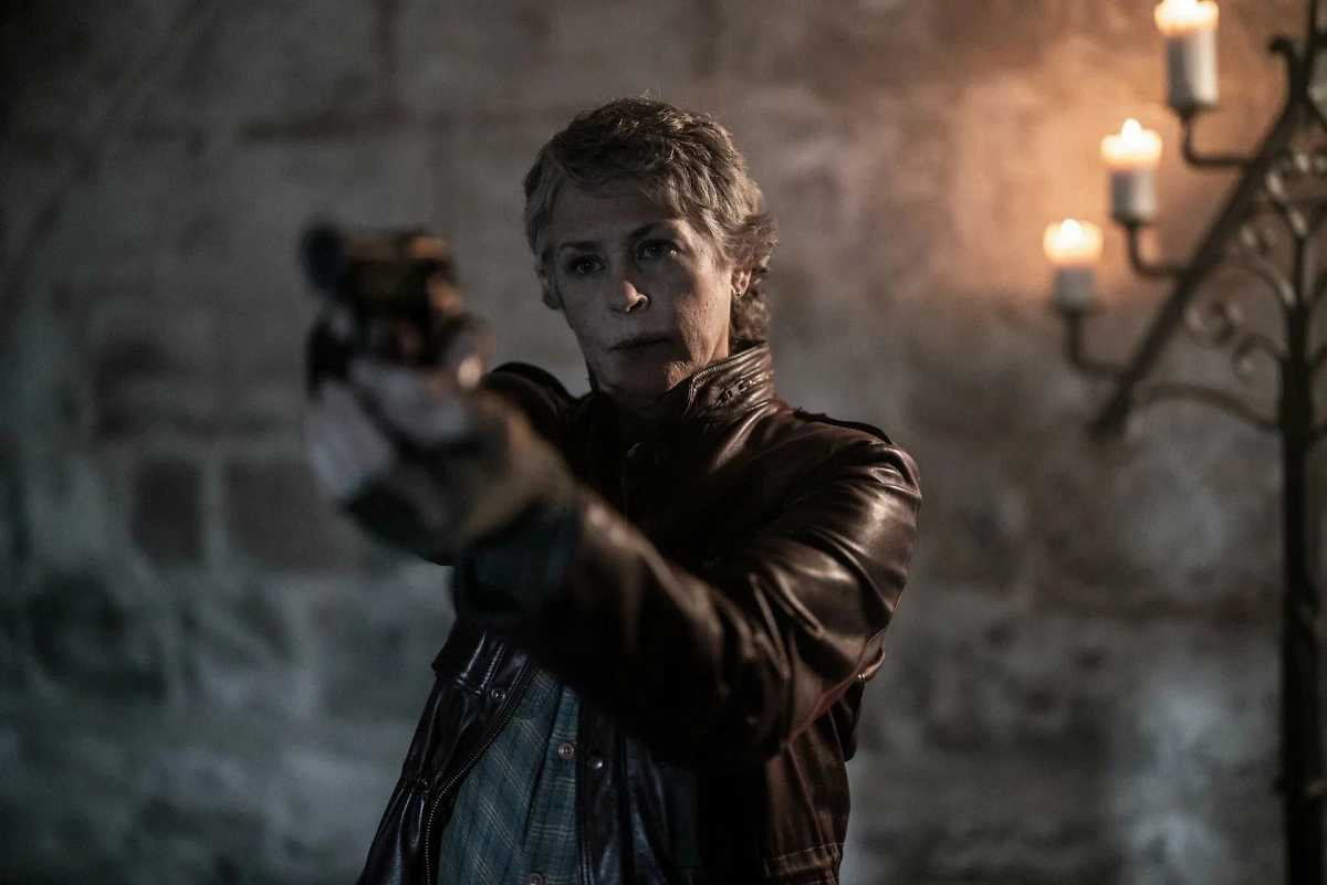 Фото © Кадр из сериала «Ходячие мертвецы: Дэрил Диксон», режиссёры Дэниэл Персивал, Тим Соутэм, Майкл Словис и др., сценаристы Роберт Киркман, Тони Мур, Чарли Адлард и др. / Kinopoisk