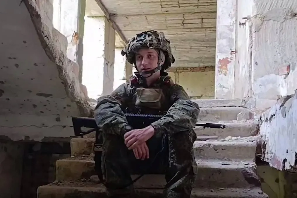 Боец ВС РФ с позывным Бур. Обложка © RT