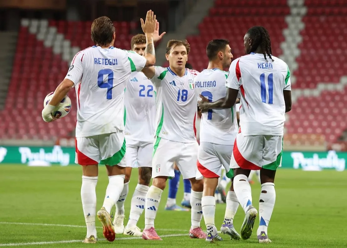 Сборная Италии по футболу. Обложка © Х / Italy