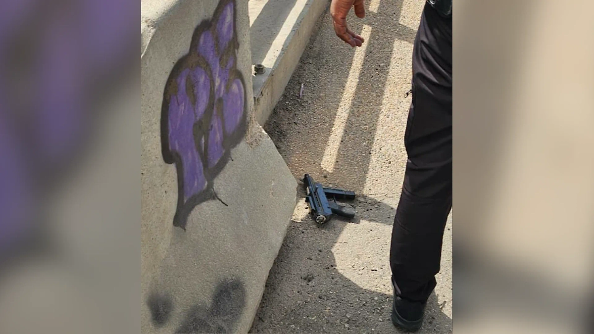 В результате стрельбы террористов в Иерусалиме погибло 4 человека и 20 ранено. Обложка © Х / Voice From The East