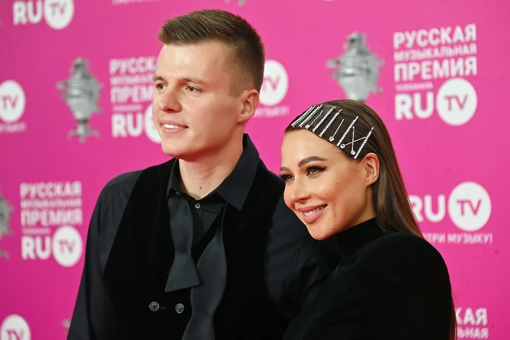 Валерия и Артём Чекалины. Обложка © РИА Новости / Евгений Одиноков