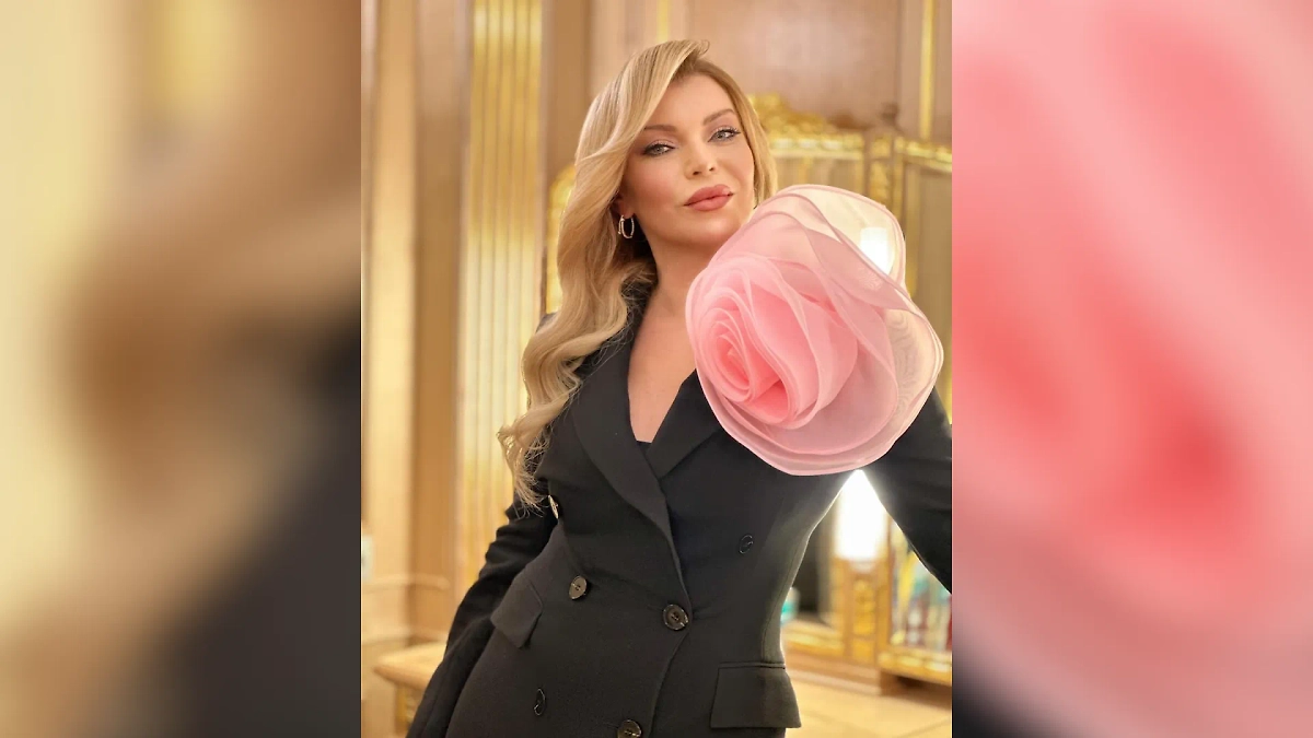 Обложка © Instagram (признан экстремистской организацией и запрещён на территории Российской Федерации)/ lada_dance_official