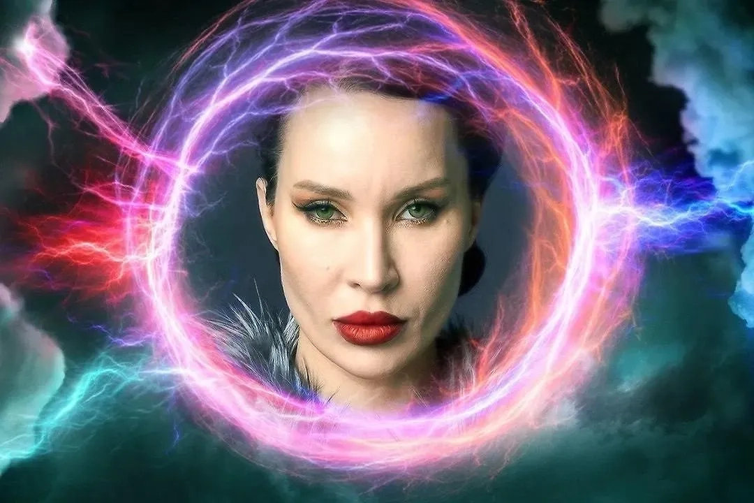 Ольга Якубович: дизайнер и мастер предсказаний с Таро. Фото © VK / Битва Экстрасенсов | Битва Сильнейших