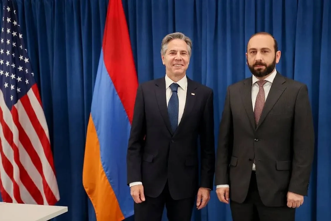 Энтони Блинкен и Арарат Мирзоян. Обложка © Telegram / ՀՀ ԱԳՆ/MFA of Armenia