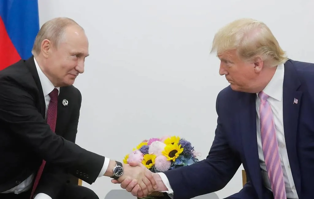 Президент РФ Владимир Путин и избранный лидер США Дональд Трамп. Обложка © ТАСС / Михаил Метцель