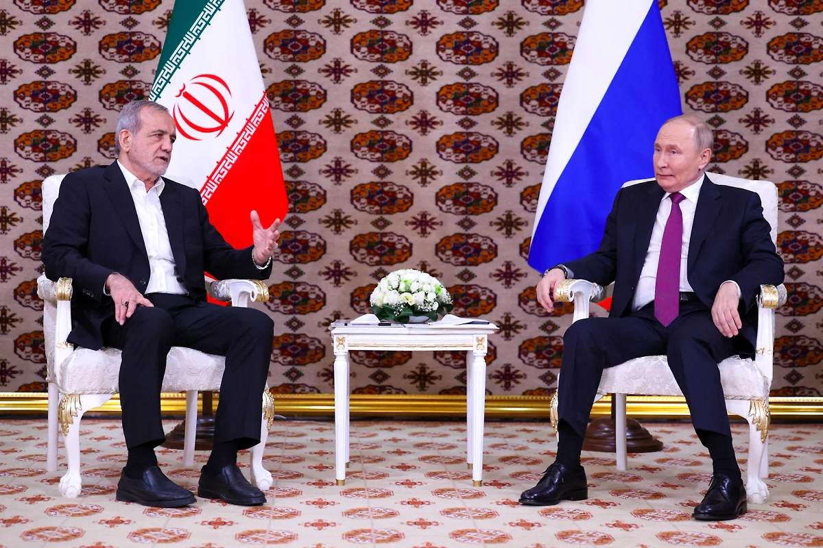 Масуд Пезешкиан и Владимир Путин. Обложка © ТАСС / Zuma