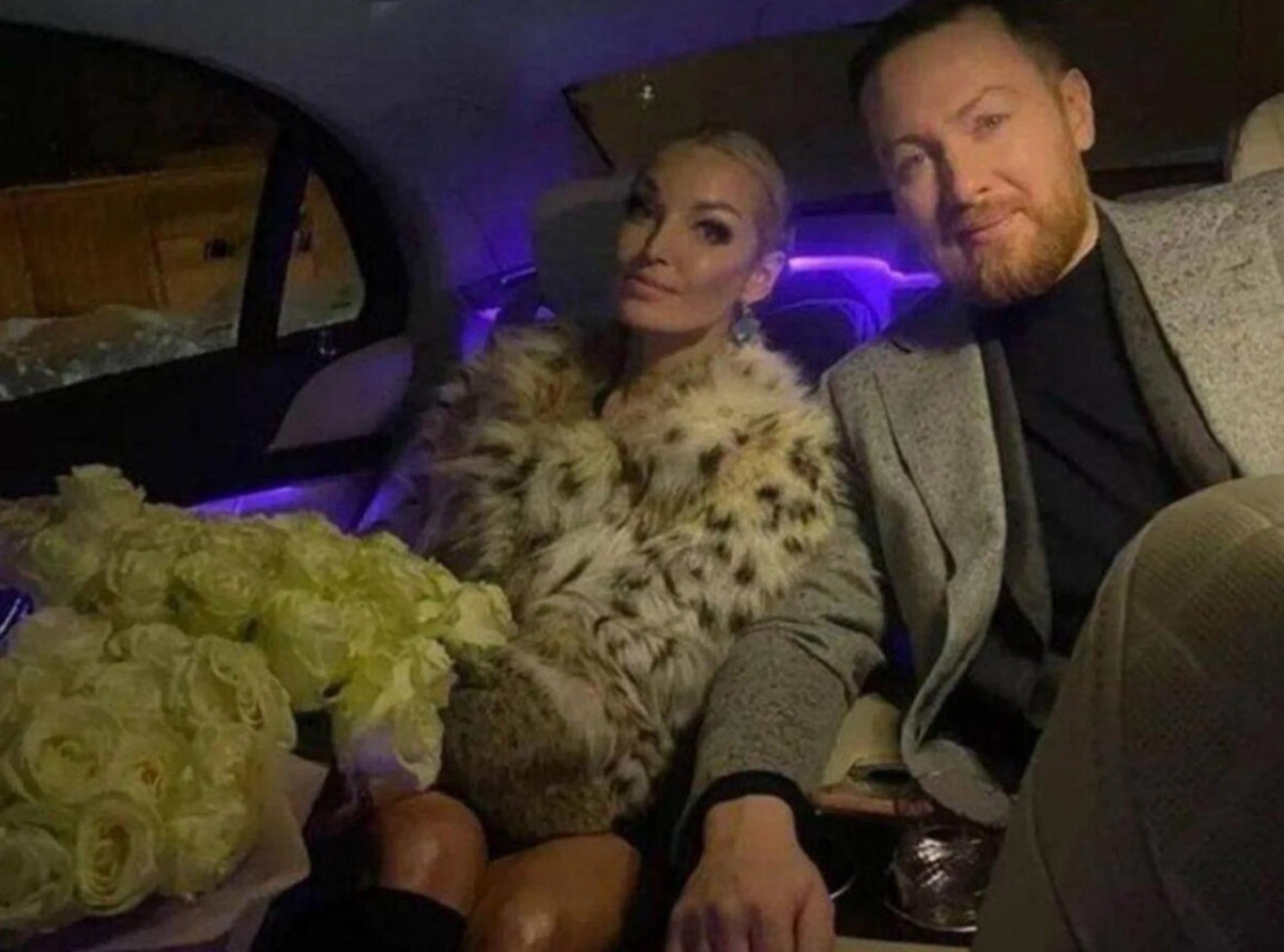 Волочкова и Дюран. Обложка © Instagram (признан экстремистской организацией и запрещён на территории Российской Федерации)/ volochkova_art