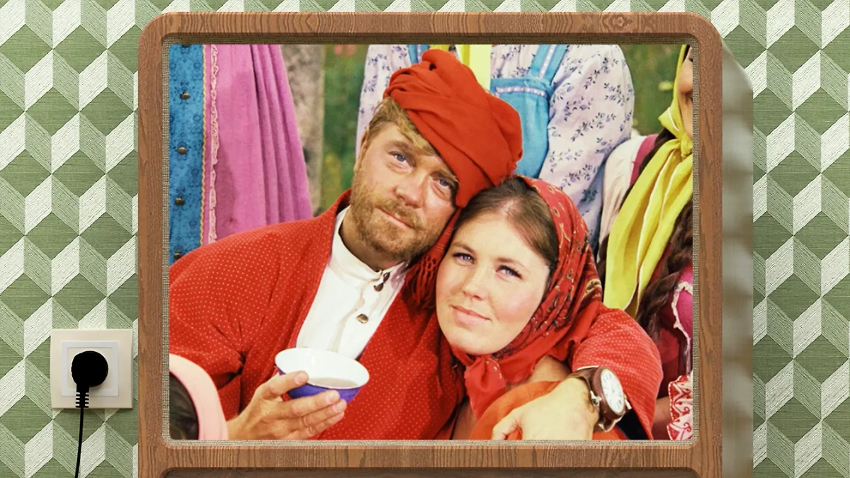 Как могли называться знаменитые фильмы СССР. Обложка © Коллаж © Life.ru, фото © Кадр из фильма «Белое солнце пустыни», режиссёр Владимир Мотыль, сценаристы Валентин Ежов, Рустам Ибрагимбеков, Марк Захаров / Kinopoisk, © Shutterstock / FOTODOM / Garan Julia