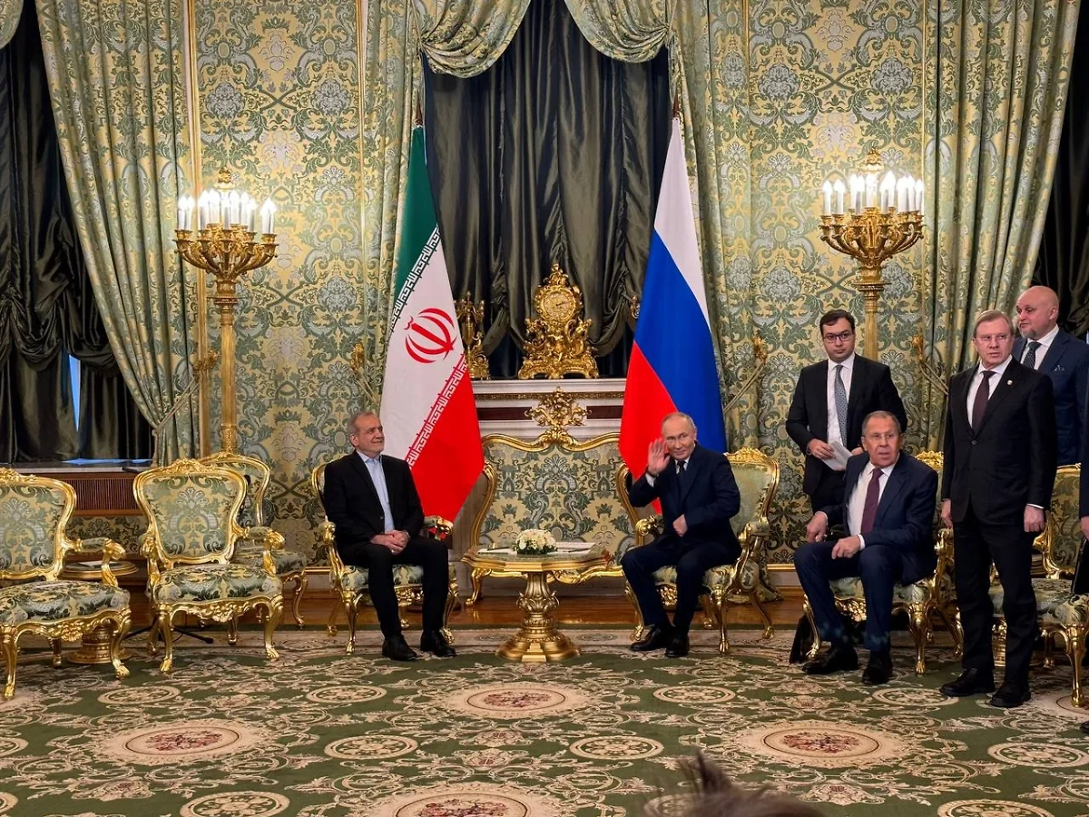 Владимир Путин и Масуд Пезешкиан в Кремле. Фото © Life.ru