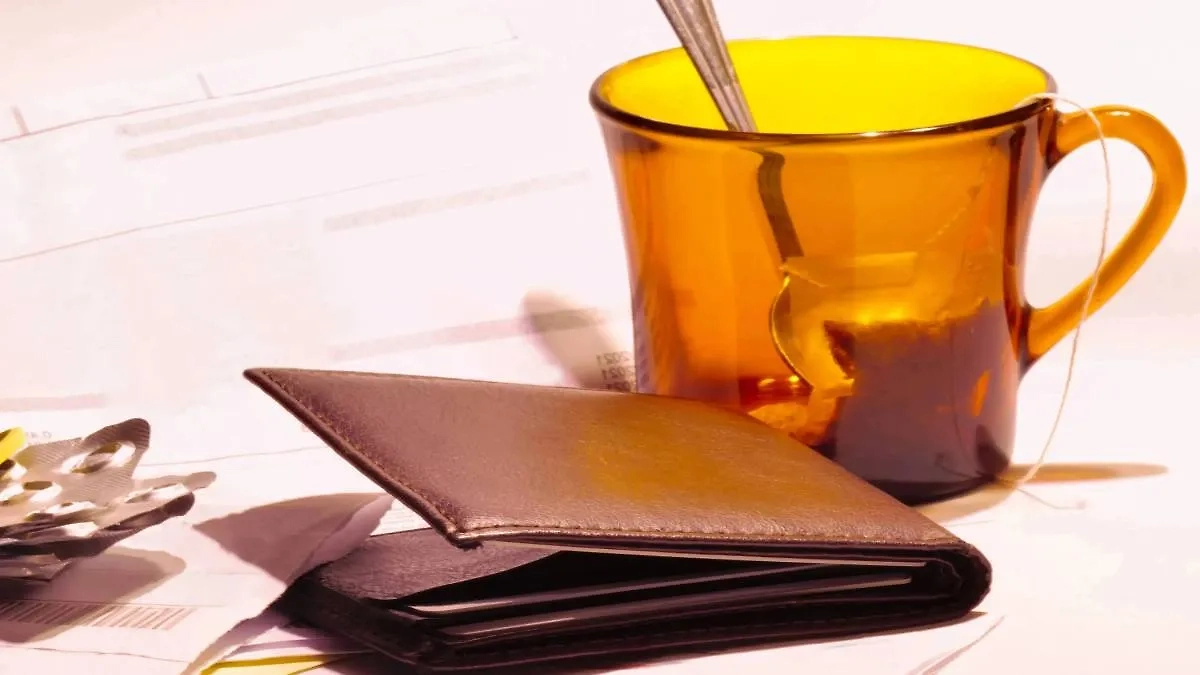 Как чай на дне кружки влияет на финансы. Фото © Shutterstock / FOTODOM / Ricardo Bayerlein