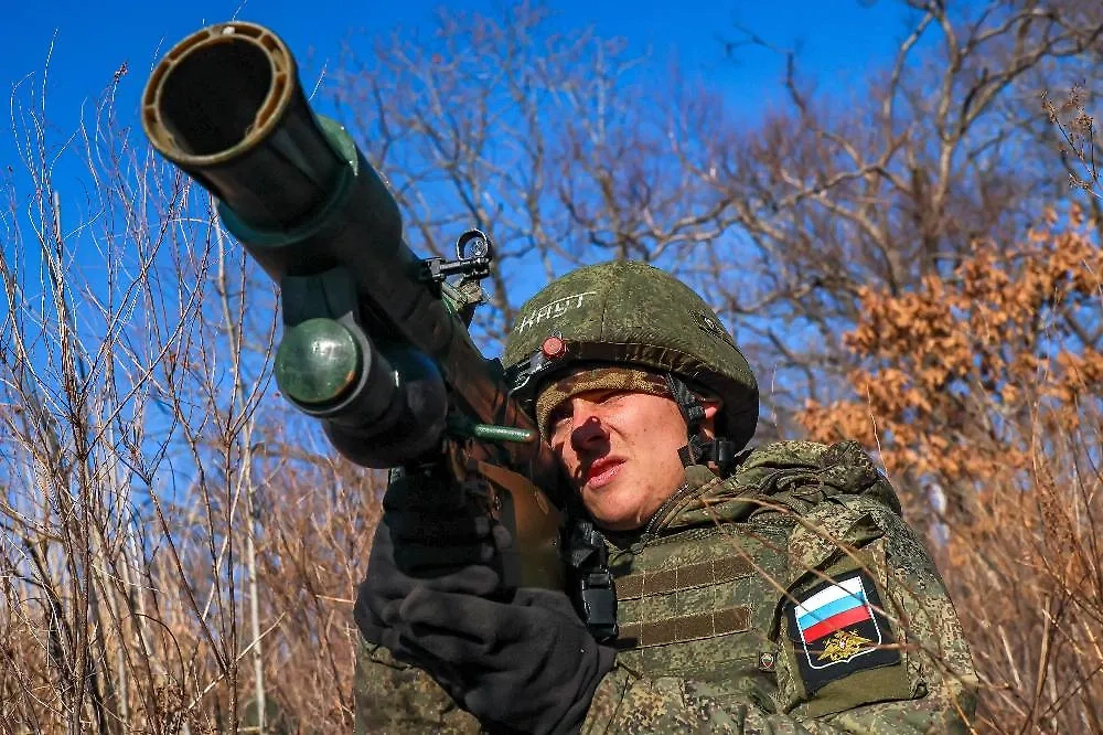 Российский военный в зоне СВО. Обложка © ТАСС / Юрий Смитюк