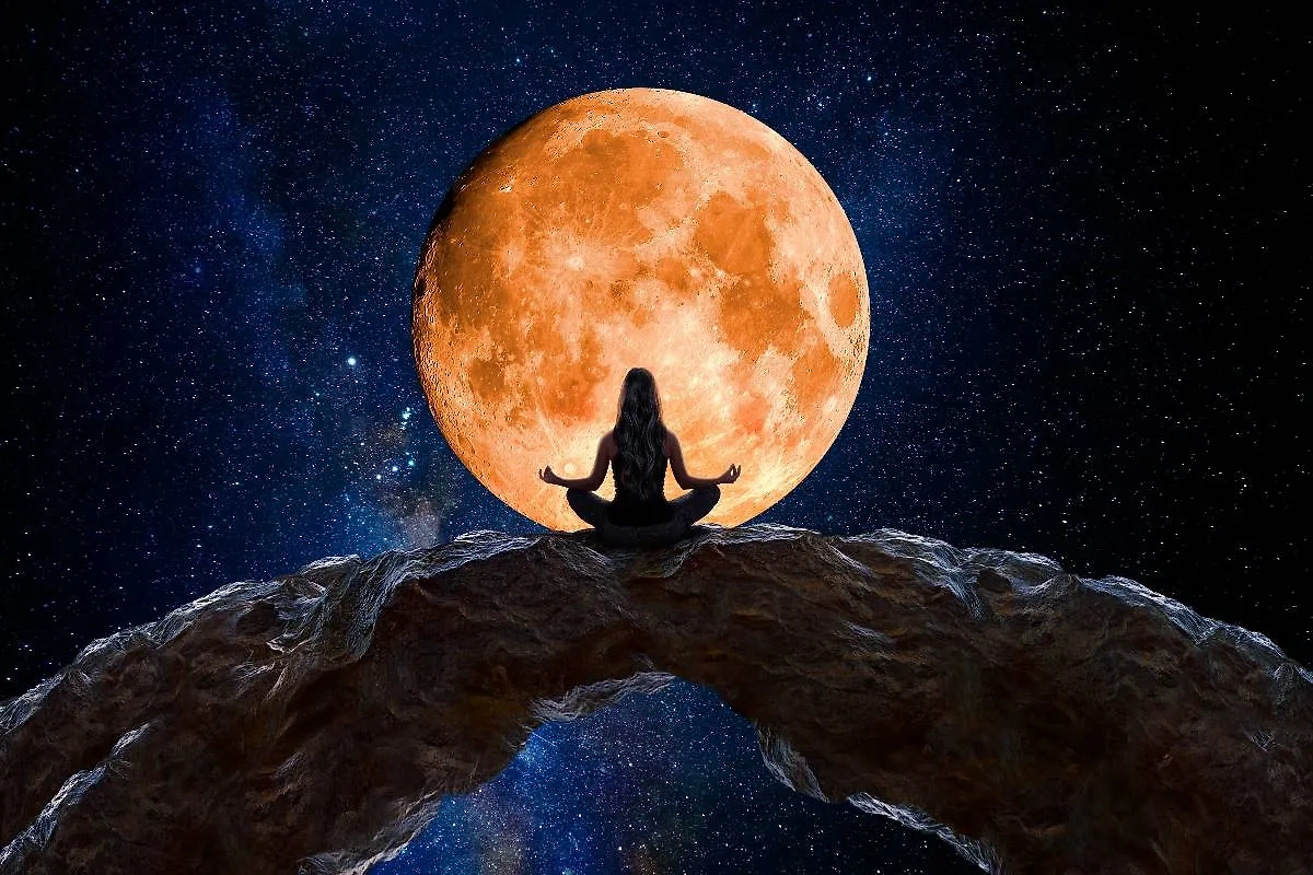 Фаза полнолуния по лунному календарю подходит для отдыха и социализации. Фото © Shutterstock / FOTODOM / Teo Tarras