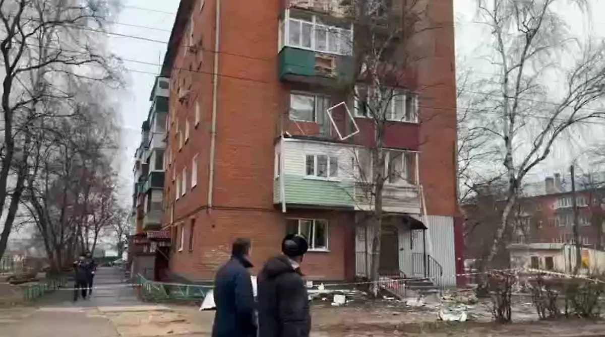 Место атаки БПЛА в Котовске. Фото © Telegram / Евгений Первышов