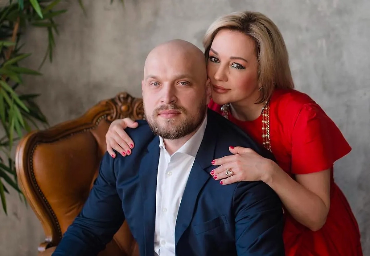 Татьяна Буланова с молодым мужем Валерием Руднёвым. Обложка © Instagram (признан экстремистской организацией и запрещён на территории Российской Федерации)/makakaizmanaka2