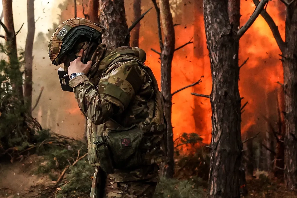Российский военный в зоне СВО. Обложка © TACC / Алексей Коновалов