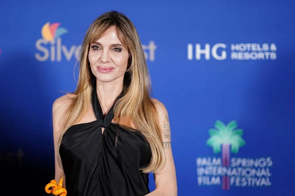 Анджелина Джоли. Обложка © Jordan Strauss / AP / TASS