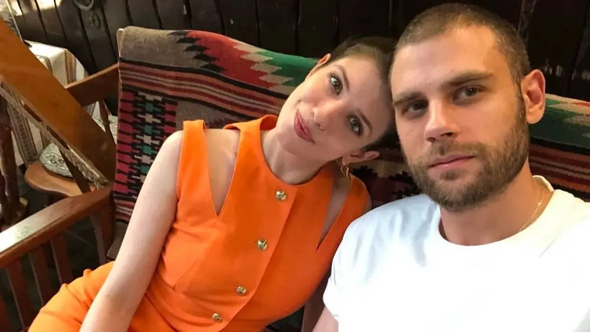 Анна Чиповская и Дмитрий Ендальцев. Обложка © Instagram (соцсеть запрещена в РФ; входит в корпорацию Meta, признанной экстремистской в России) / chi_pa