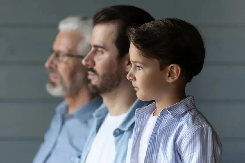 Семейная карма может быть тяжёлой, лёгкой или непреодолимой. Фото © Shutterstock / FOTODOM / fizkes