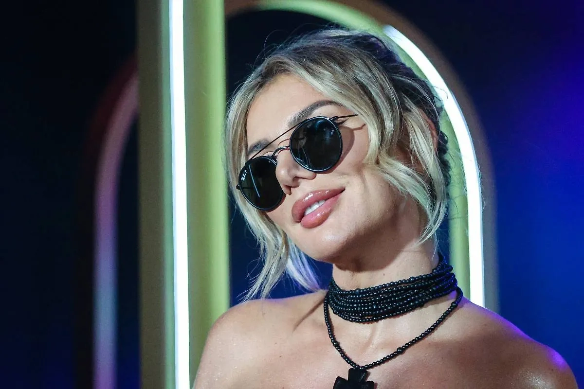 Певица Анна Седокова. Обложка © ТАСС / Бизнес Online / Алексей Белкин