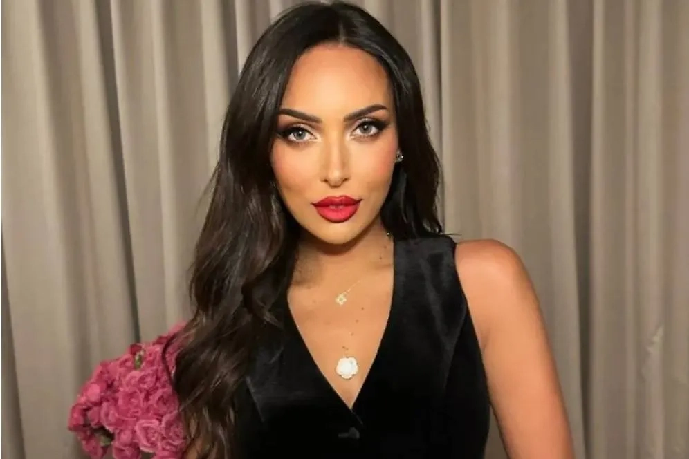 Певица Алсу. Обложка © Instagram (признан экстремистской организацией и запрещён на территории Российской Федерации)/ alsou_a