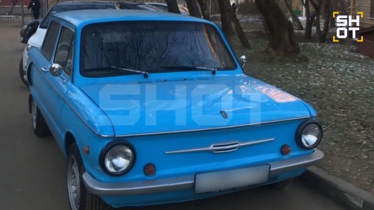 «Запорожец», в котором нашли тело женщины. Фото © SHOT