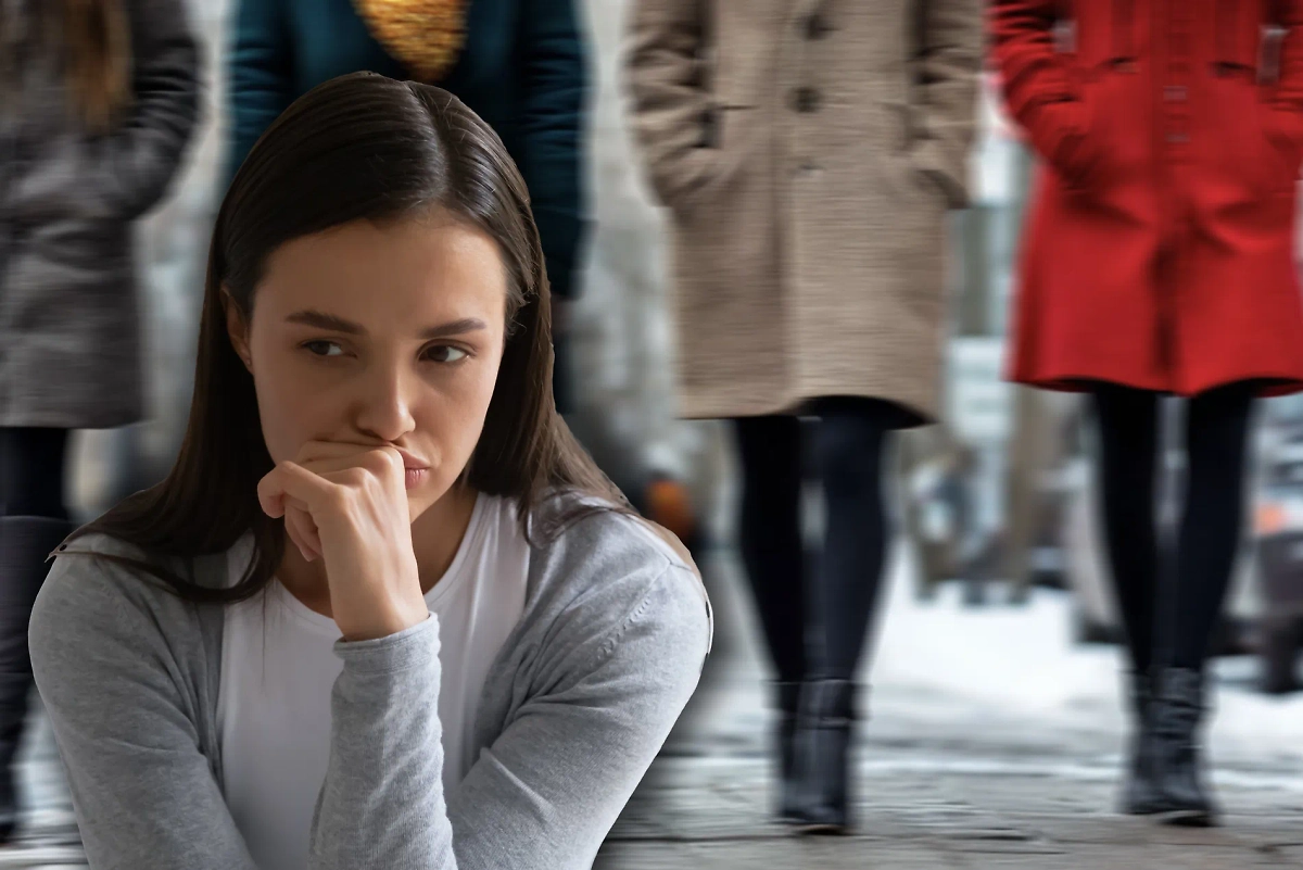 Узнайте свой характер по форме ног. Коллаж © Life.ru. Фото © Shutterstock / FOTODOM / fizkes, © «Шедеврум»