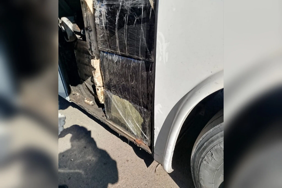Контрабанду смогли обнаружить во время сканирования пассажирского автобуса. Обложка © Life.ru