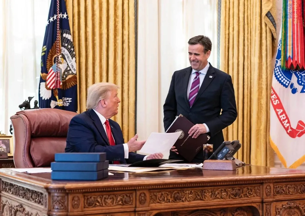 Дональд Трамп и  Джон Рэтклифф. Обложка © Х / John Ratcliffe