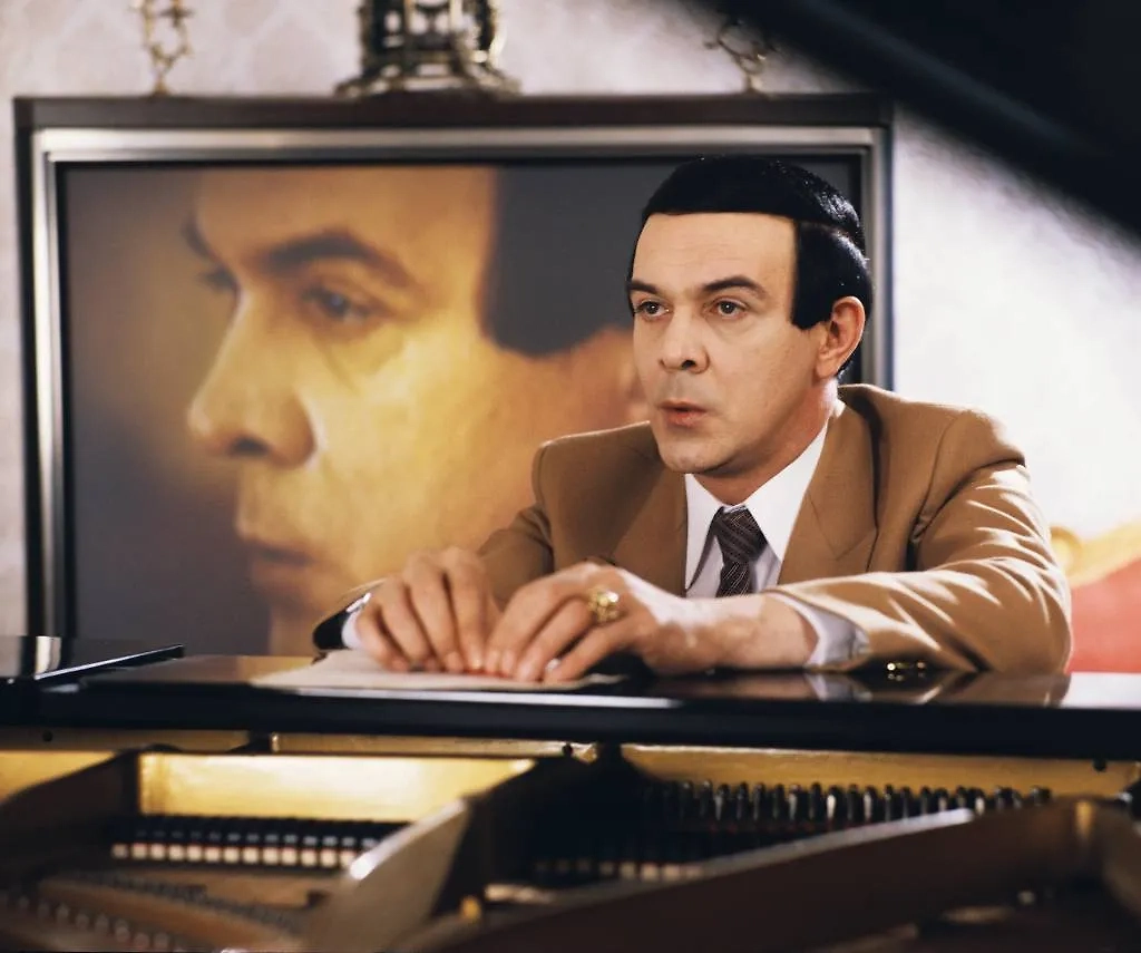 Советский певец Муслим Магомаев. Обложка © ТАСС / Геннадий Прохоров