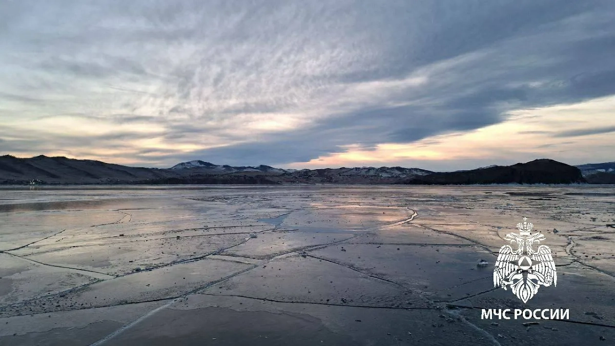 Озеро Байкал. Обложка © Telegram / МЧС России