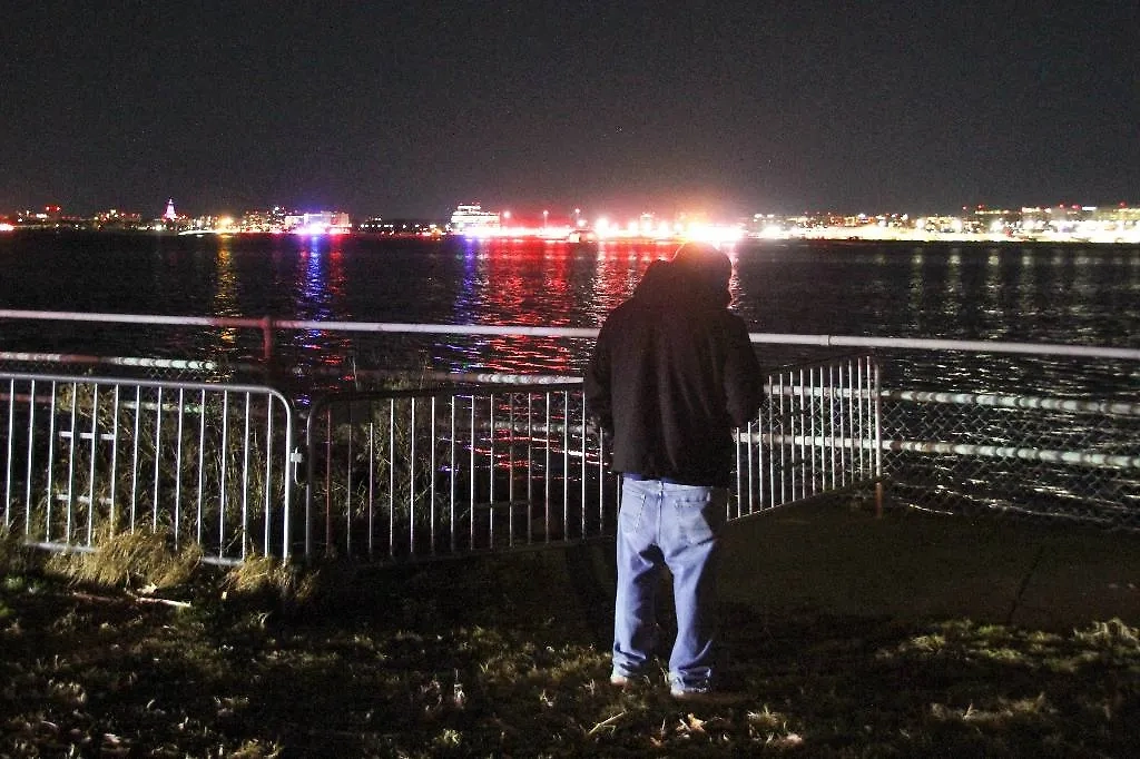 Река в США, куда рухнул самолёт. Обложка © ТАСС / Роман Баландин