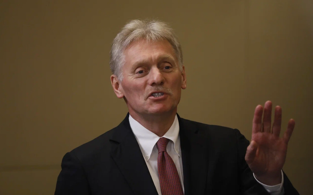 Официальный представитель Кремля Дмитрий Песков. Обложка © Life.ru