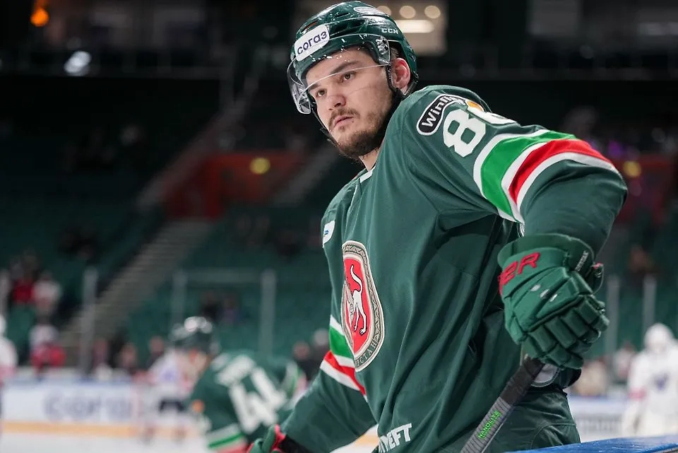 Никита Дыняк. Обложка © «Ак Барс»