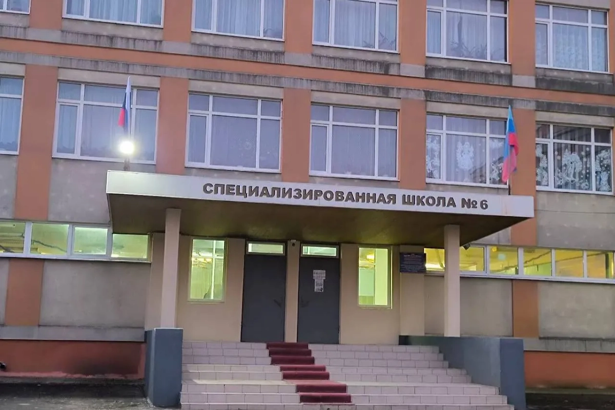 Свердловская специализированная школа № 6. Фото © Telegram / Леонид Пасечник
