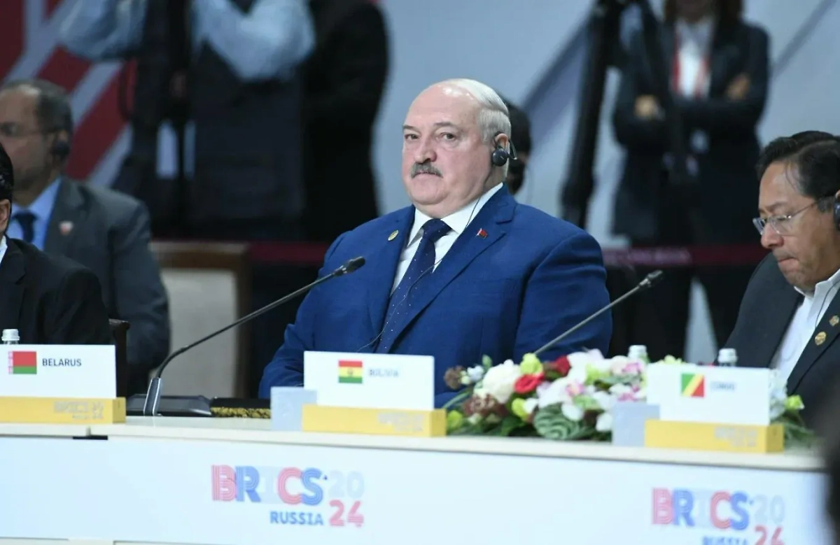 Александр Лукашенко. Обложка © Life.ru